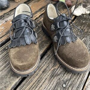 Geier Wally Brown Suede Oxfords Sz 6 EU 37 Austria Lace Up Tassel Leather Shoes